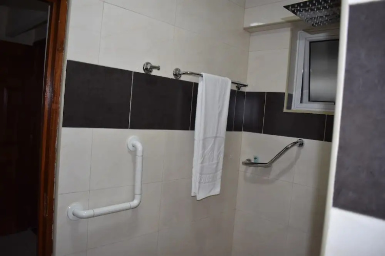 Empolos Hotel Limited