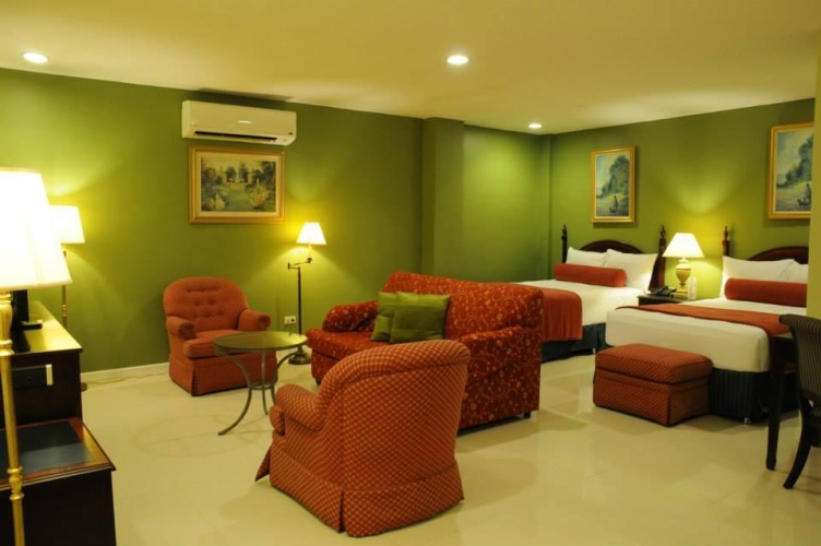 Quadruple Suite