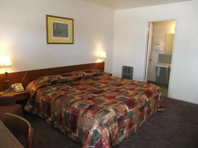 The Hills Motel