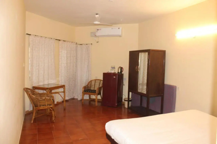 Qees Empire Beachfront Resort