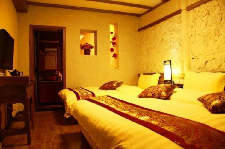 Revel in Lijiang Inn