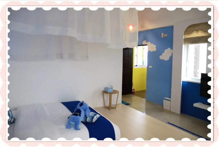 Fifi House
