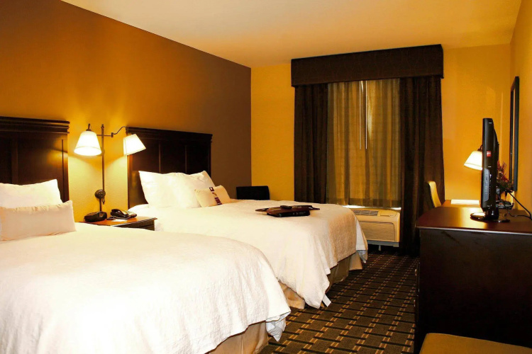 Hampton Inn & Suites Palestine