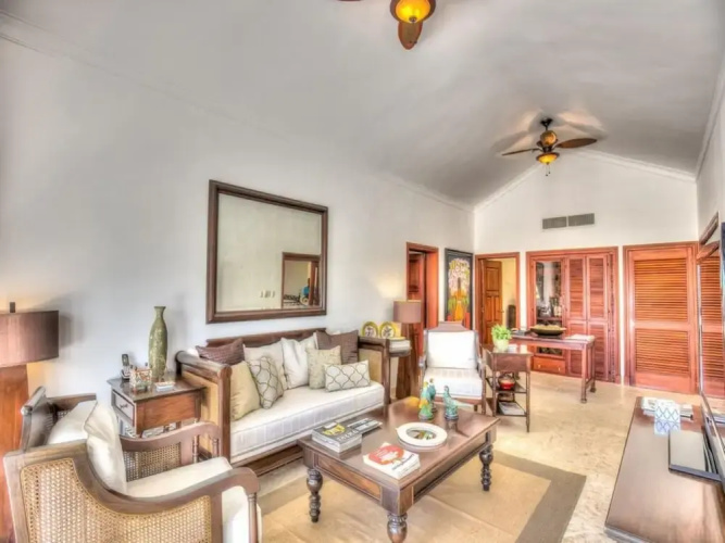 Sunny Vacation Villa 78