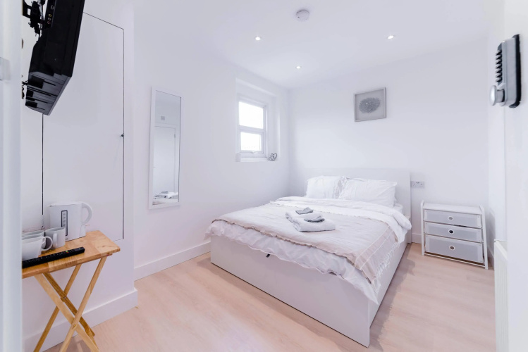 Fantastic Rooms in a Serviced Flat