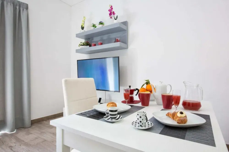 Modern Sorrento two bedroom Apartment with Terrace
