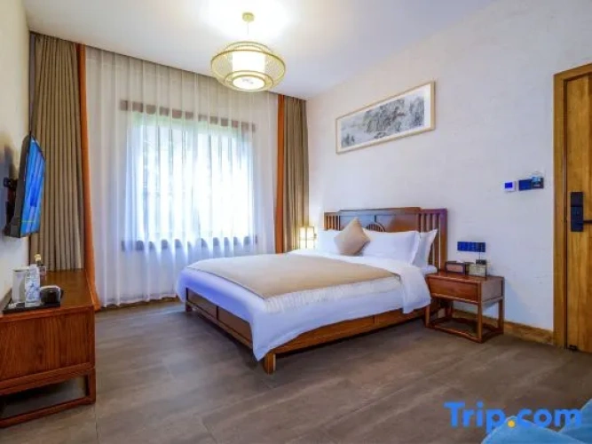 3 Bedrooms Business Suite