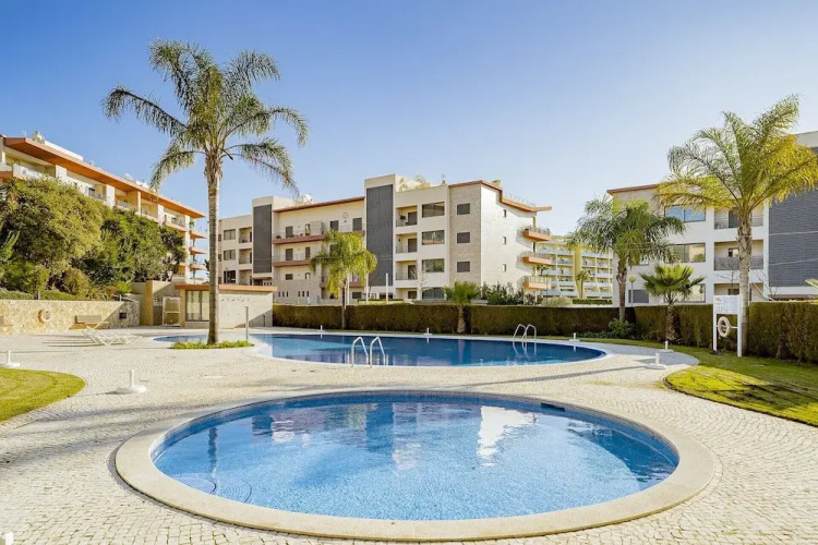Lagos Central 1 With Pool by Homing