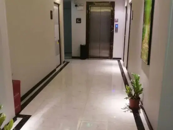Danzhou Yishang Premium Hotel