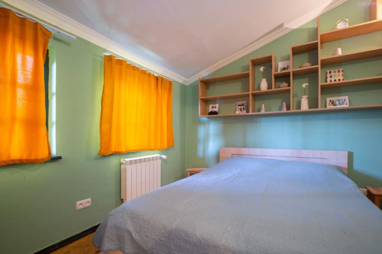 Veranda House on Samreklo 25