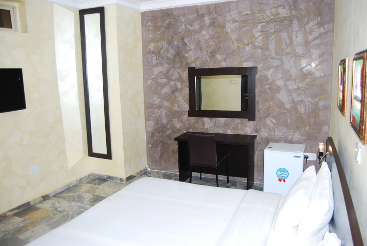 3J's Hotels & Apartments