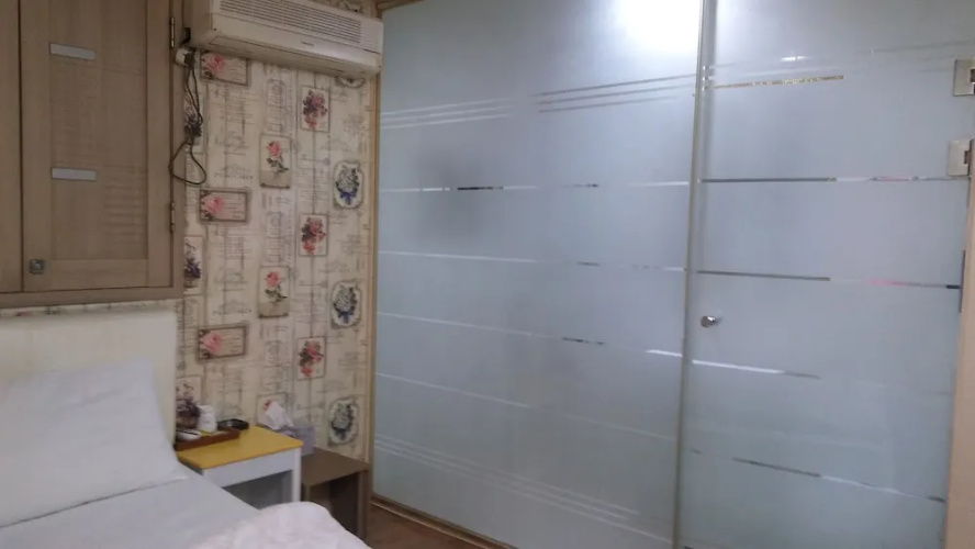U&I HOTEL in Guri