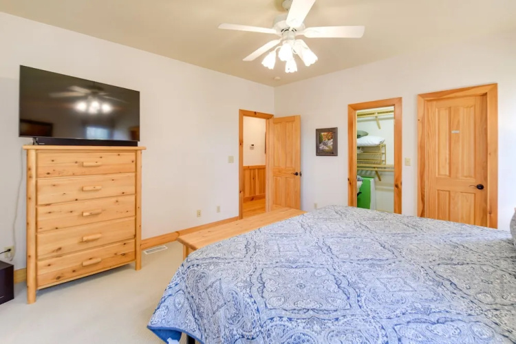 Deck & Golf Course Views: Inviting Cashiers Condo