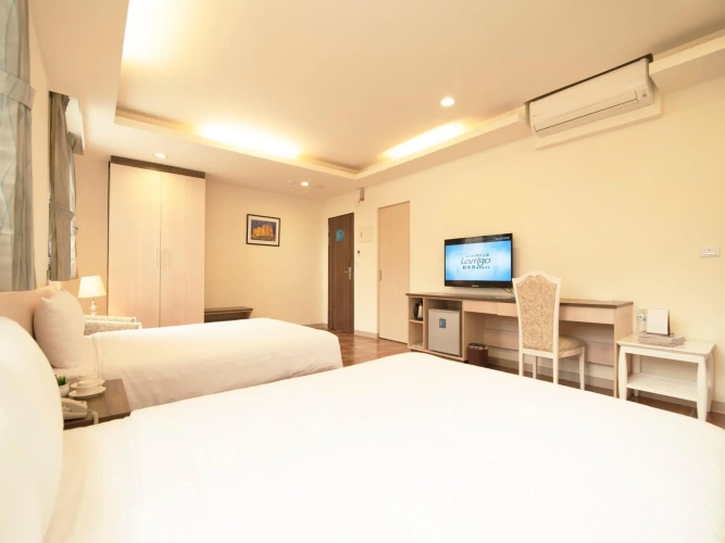 Superior Quadruple room