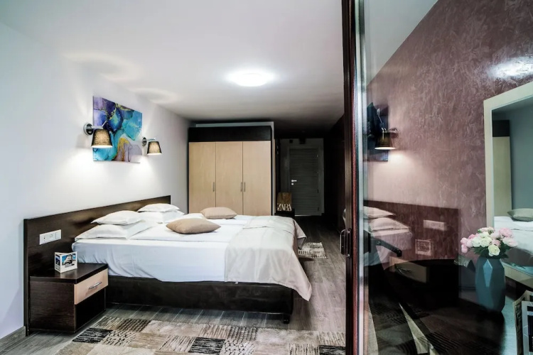 Hotel Eden