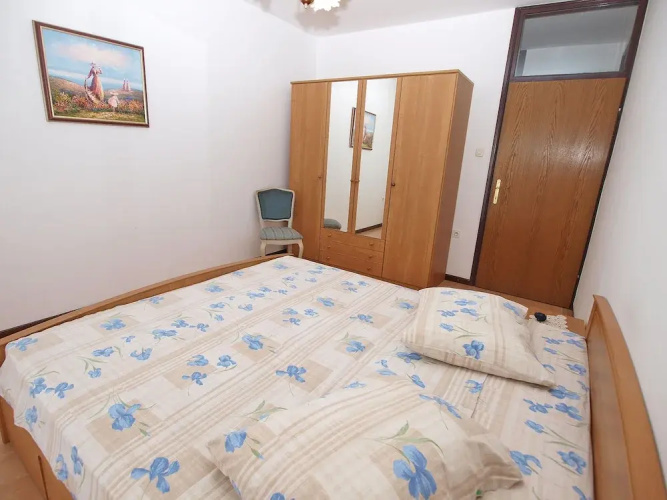 Apartment 914