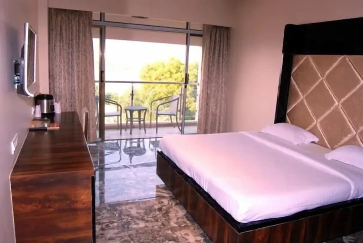 Executive Family room with balcony