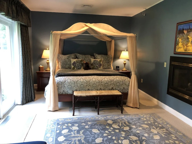 Stone Hill Inn