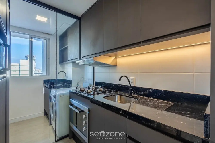 2BR Apt w/ Pool & BBQ 210m - Csi0302