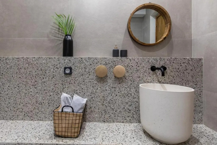 Polemis Studios & Apartments
