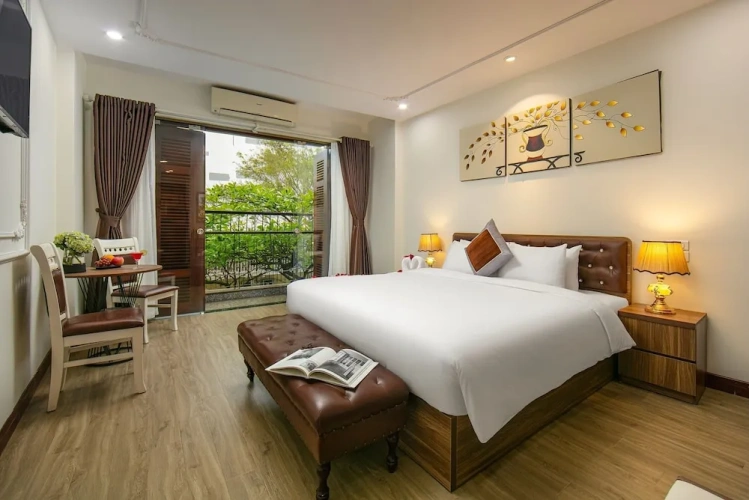 Executive Double room with balcony and with city view