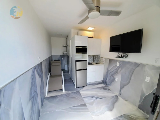 Alexander 521 3 Bedroom Apts by RedAwning