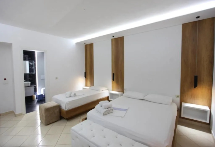 Central Park Premium Hotel