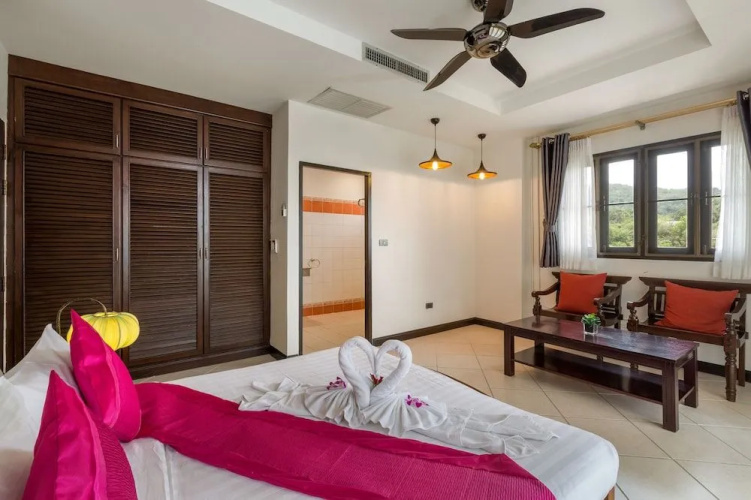 Grand Pool Villa
