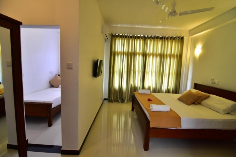 Standard Triple room with balcony and with view