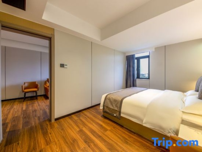 1 Bedroom Suite
