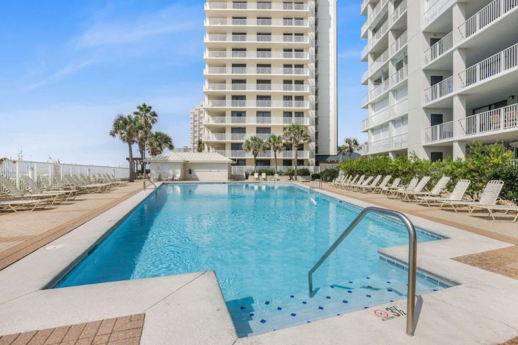 Pelican Pointe 301- Corner Unit Gulf-front
