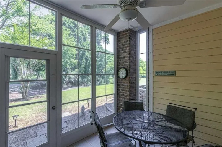Greenbriar 314 2 Br condo by RedAwning