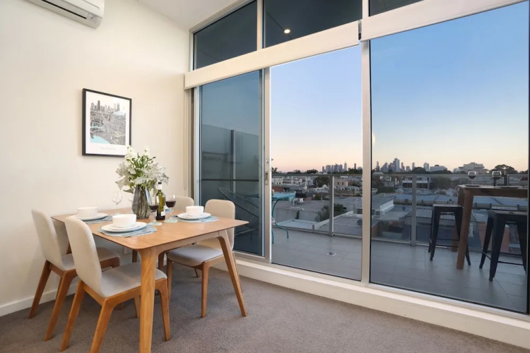 StayCentral Brunswick Penthouse