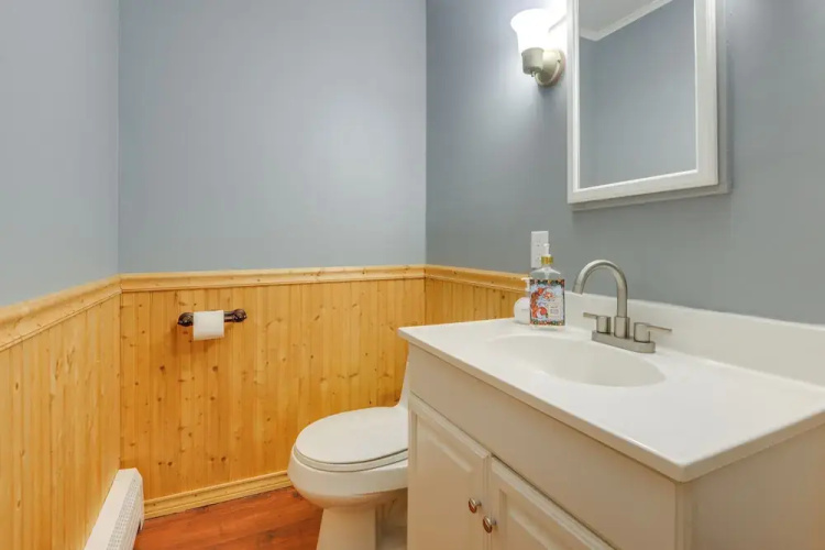 Ski, Golf & Hike: Spacious Dover Retreat!