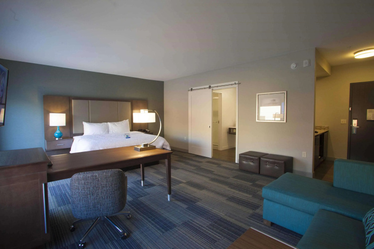 Hampton Inn & Suites Downtown St. Paul