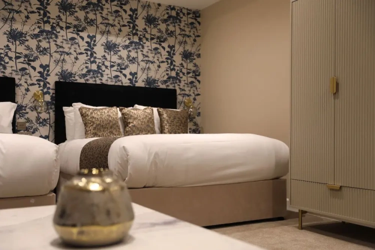 1 Bedroom Executive Quadruple room