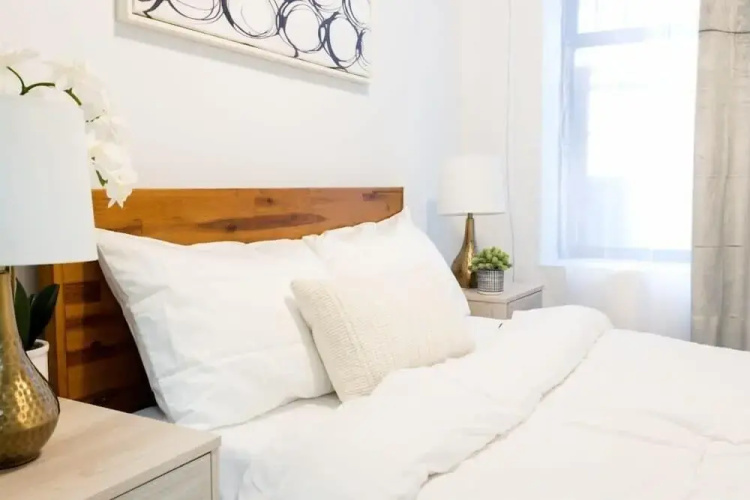 1435 UES Apartment