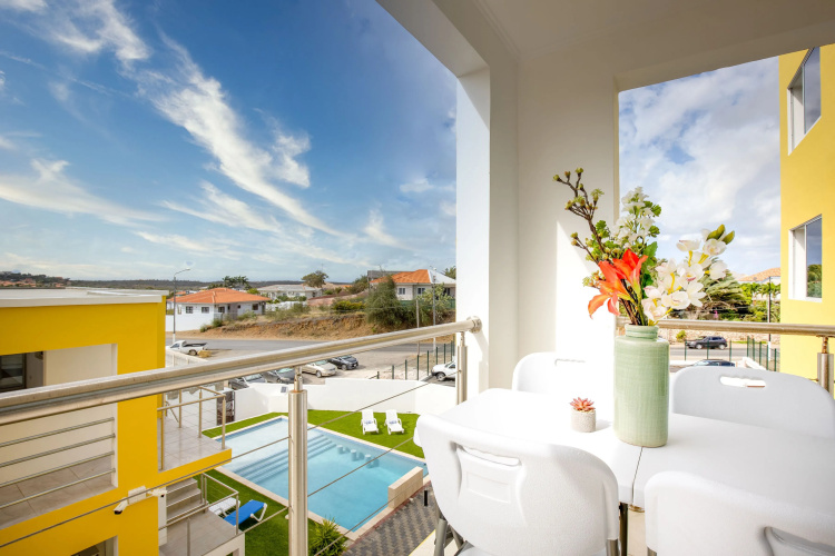 ☆ Charming, Convenient & Spacious 2BR Jan Thiel Apt ☆