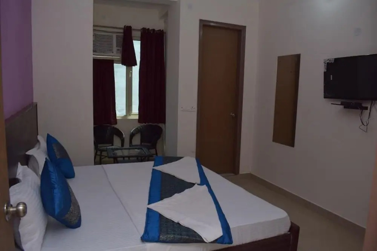 Aero Indus Hotel