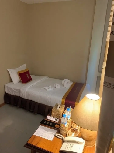 Bed in Dorm with pool view