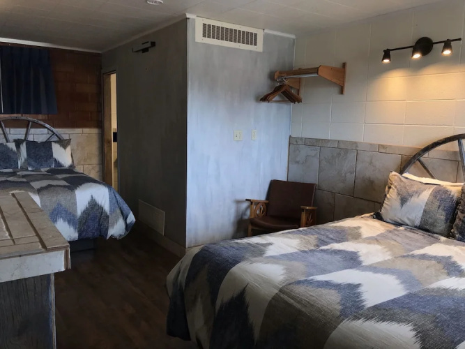 Lariat Motel