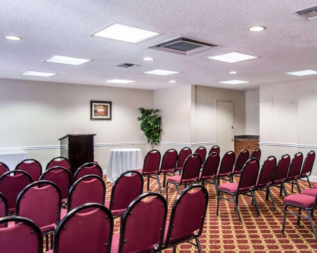 Clarion Inn & Suites photo 25