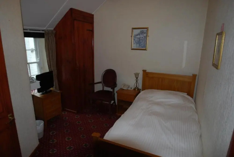 Wellington Hotel