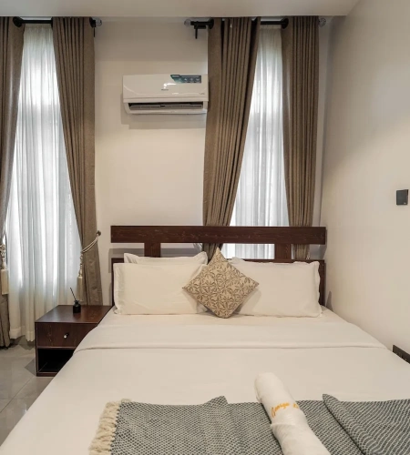 2 Bedrooms Executive Apartment with city view