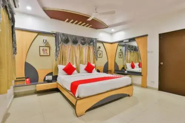OYO 6139 Hotel Dwarka Residency