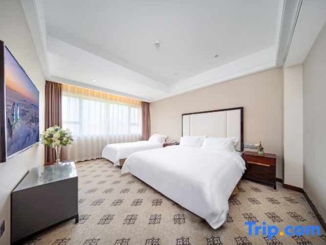 Deluxe Double Suite