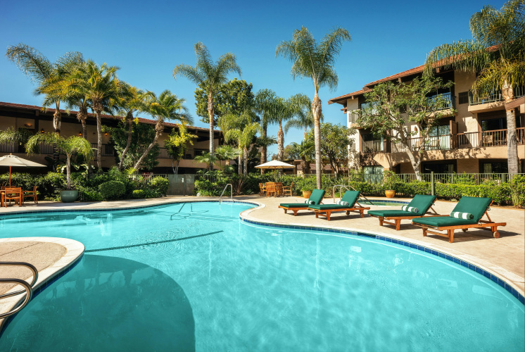 DoubleTree by Hilton Claremont photo 15