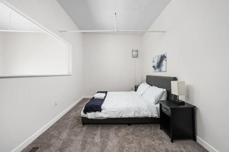 5BR Cozysuites The Block with Pool Table