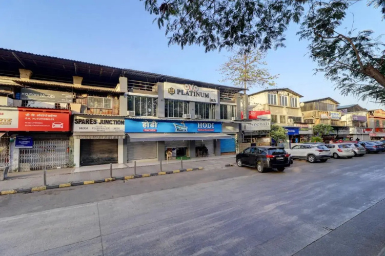 OYO 17371 Platinum Inn