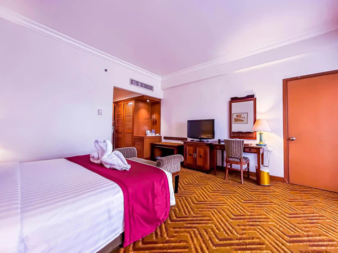 Planet Holiday Hotel & Residence